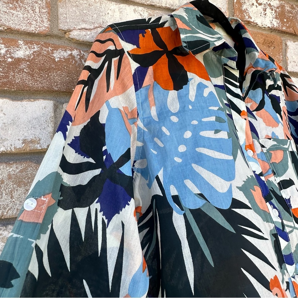 True Destinations Button Down Collared Tropical S… - image 4